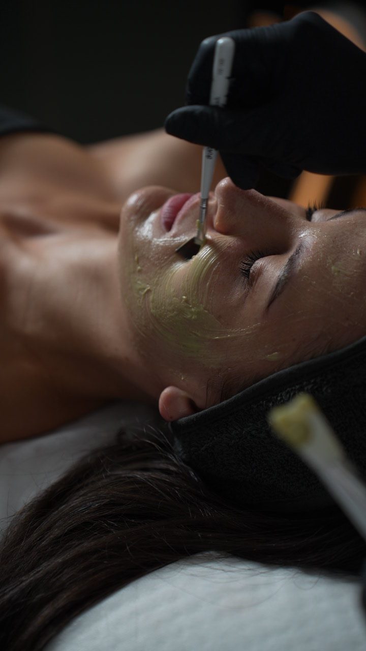 Medik8 Expert Facial