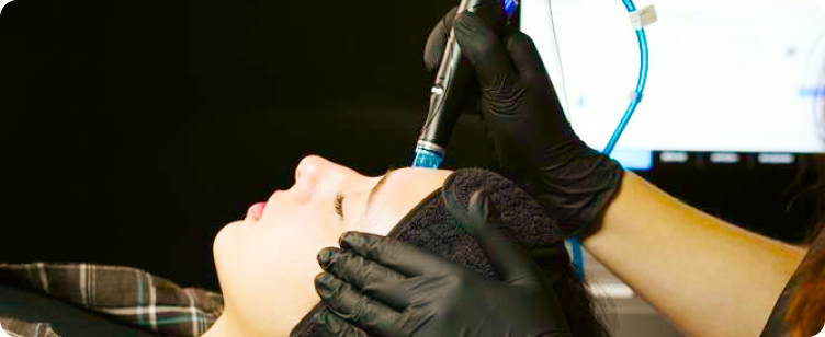 Вакуумне очищення HYDRAFACIAL